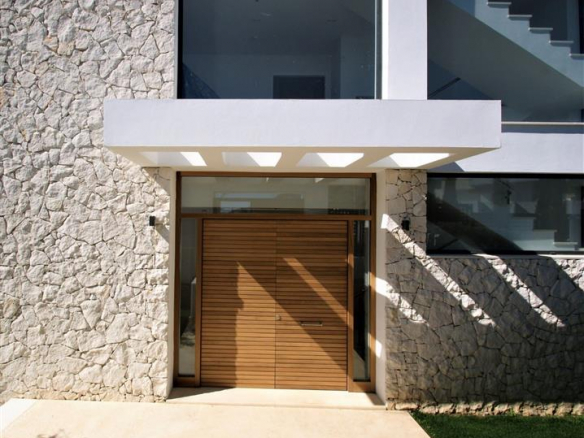 SOLD – Nueva Andalucia – Modern villa – Sea Views