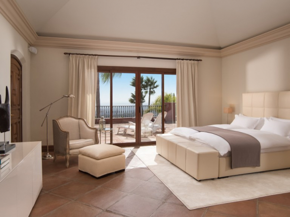 La Zagaleta villa for rent (14 guests) – Amazing Sea views