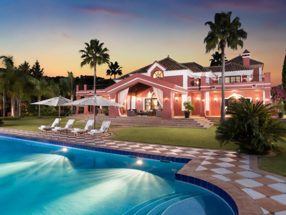 La Zagaleta villa for rent (14 guests) – Amazing Sea views