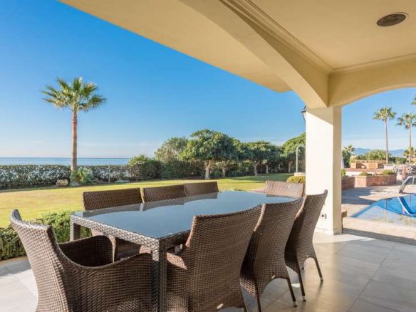 Marbella East – Beachfront  Mansion for sale