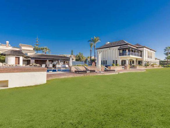 Marbella East – Beachfront  Mansion for sale