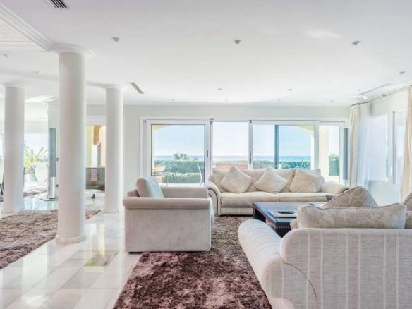 Marbella East – Beachfront  Mansion for sale