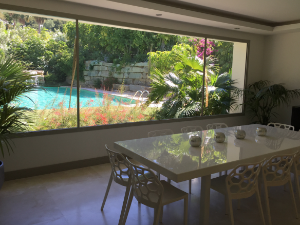 Marbella villa for sale & rent in a private urbanization