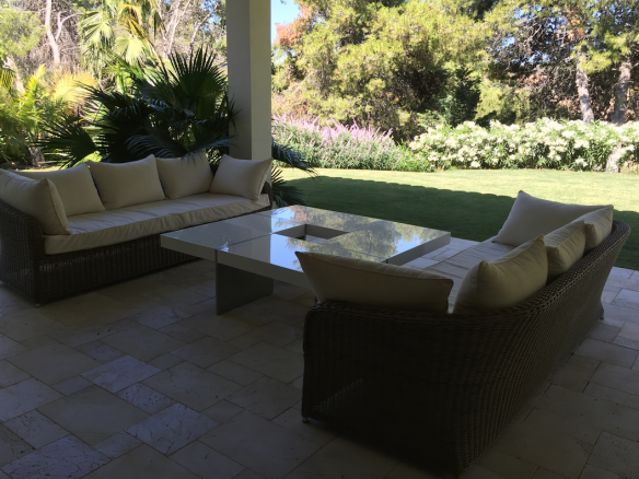 Marbella villa for sale & rent in a private urbanization