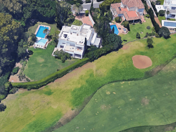 Nueva Andalucia villa 1st line Golf for Sale & Rent.