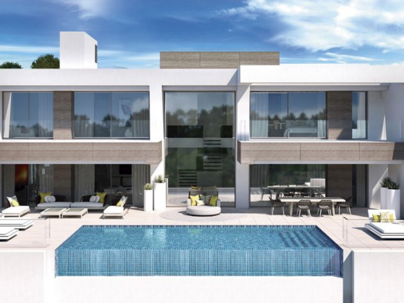 SOLD – Estepona – Contemporary villa – Panoramic views