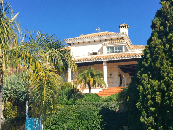 🌴 Unique Country Estate with Hotel Permit – Marbella 🏨✨