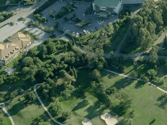 Benahavis.Plot to build +5000m2 Hotel, Clinic or Hospital