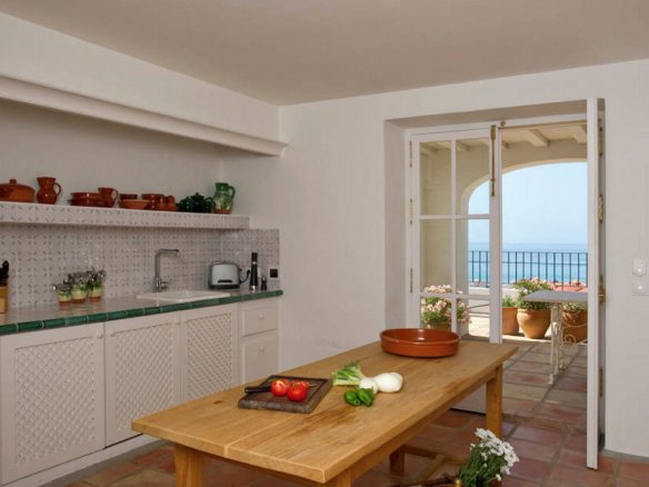 Reduced – Costa del Sol.Luxury hotel, clinic etc with sea views
