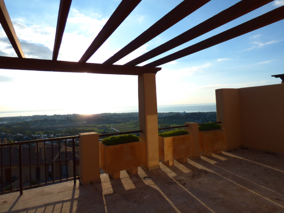Señorio de cifuentes  Benahavis  – Penthouse & Apts for sale