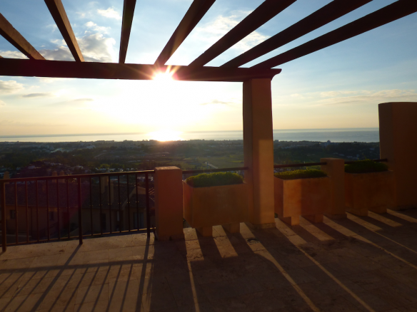 Señorio de cifuentes  Benahavis  – Penthouse & Apts for sale