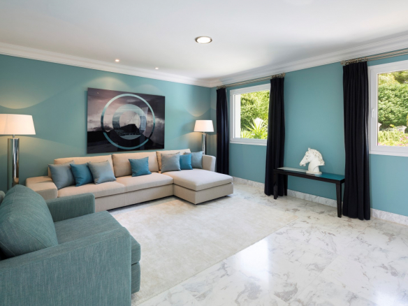 Marbella Hillside – 7 bed Mansion for rent
