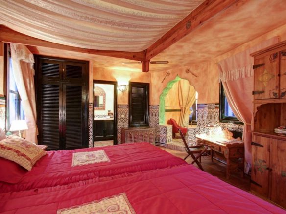 SOLD 🏝️ 10-Min from Puerto Banús –  Boutique Hotel 🌿✨
