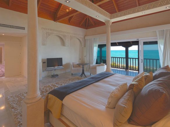 Marbella East – Beachfront  Mansion for sale