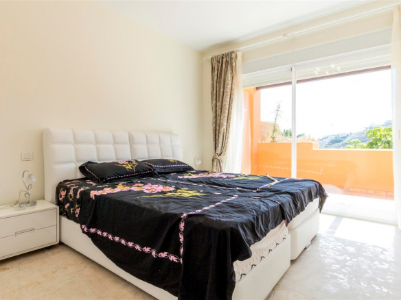 Benahavis – 3B townhouse – Tropical garden -Huge pool