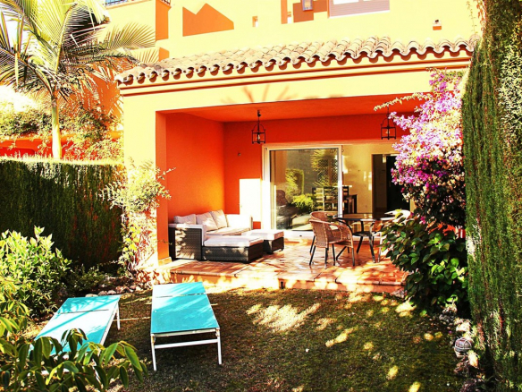 Benahavis – 3B townhouse – Tropical garden -Huge pool