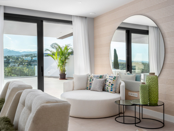 SOLD – Estepona – Contemporary villa – Panoramic views