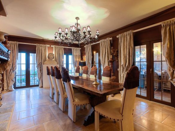 Marbella – Beachfront Mansion  for Sale & Rent