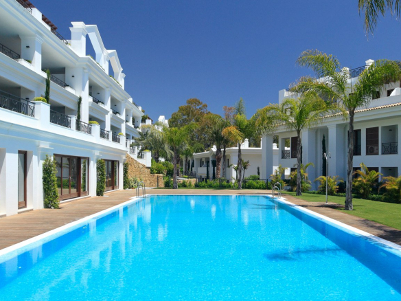Costa del Sol.Beachfront Penthouse  5 bedrooms seaviews