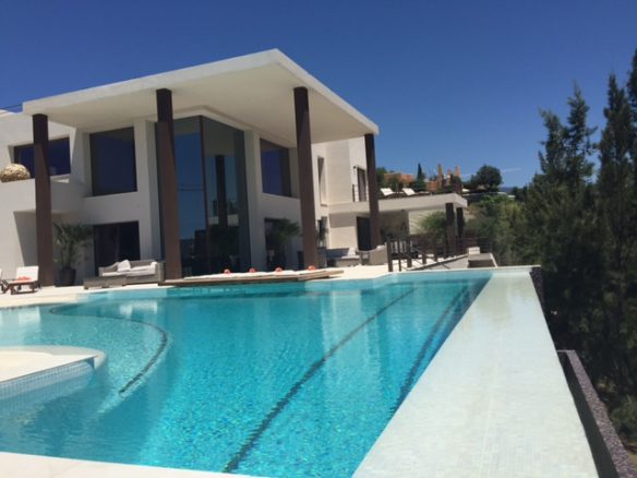 For Sale & Rent 🏠 FRONTLINE GOLF VILLA, PANORAMIC SEA VIEWS, LA ALQUERIA