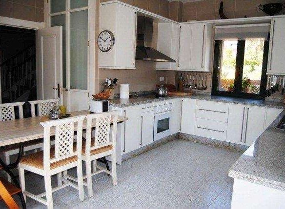 Golden Mile – Villa for sale in gated community