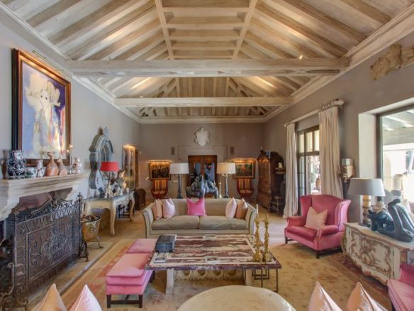 Marbella – Beachfront Mansion  for Sale & Rent