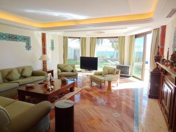 Golden mile Marbella.Build a beachfront Hotel.