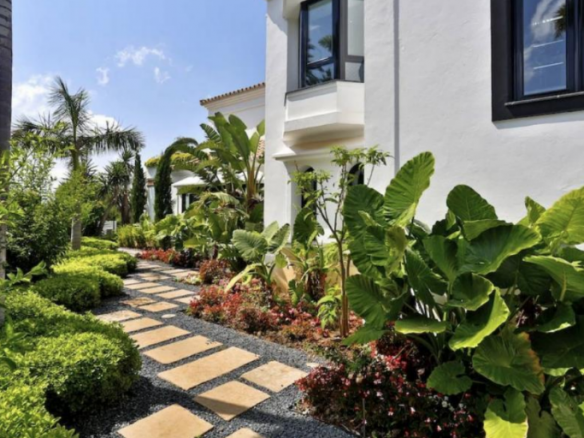 Rented – Marbella Hillside villa – Sea views
