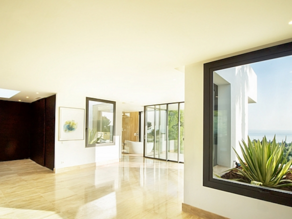 SOLD – Modern Marbella Mansion – Sea views