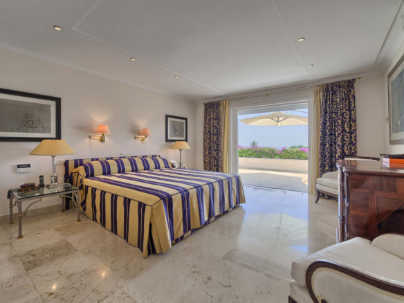 Marbella East – Villa with sea views.