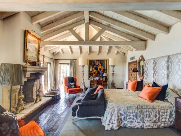 Marbella – Beachfront Mansion  for Sale & Rent