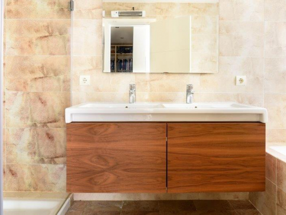 Monte Mayor – Bargain villa with Sea views Gated community