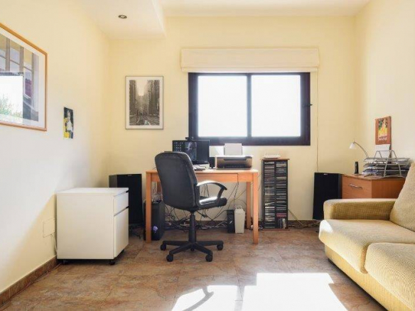 Monte Mayor – Bargain villa with Sea views Gated community
