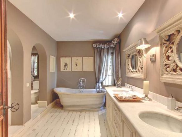 Marbella – Beachfront Mansion  for Sale & Rent