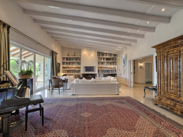 Marbella East – Villa with sea views.