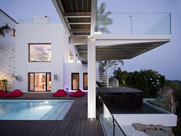 Reduced – Benahavis – Modern villa – Sea & Golf Views