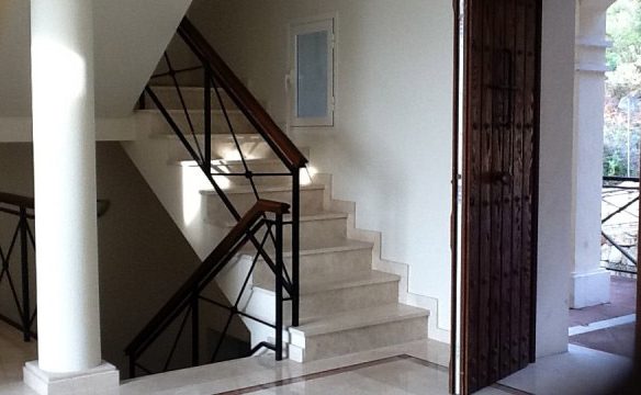 REDUCED Near Puerto Banus.Villa 10.000m2 plot great views
