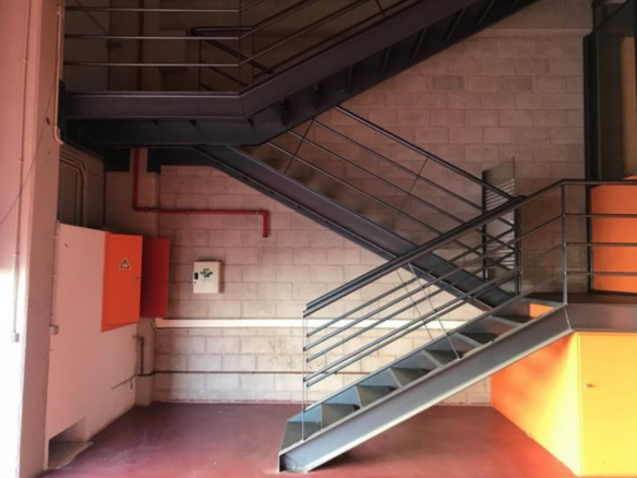 Warehouse for sale  in Marbella 540m2  2 levels