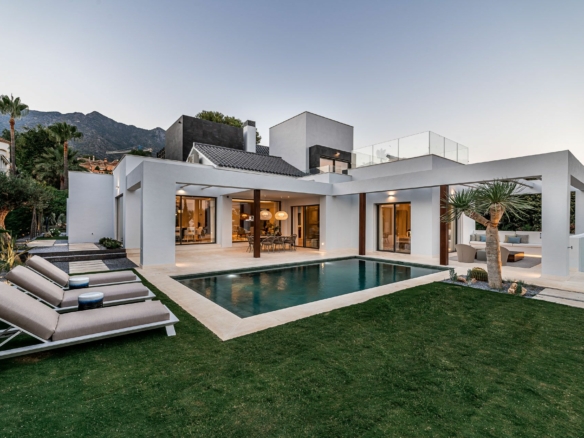 Sierra Blanca – Modern design villa – Key ready