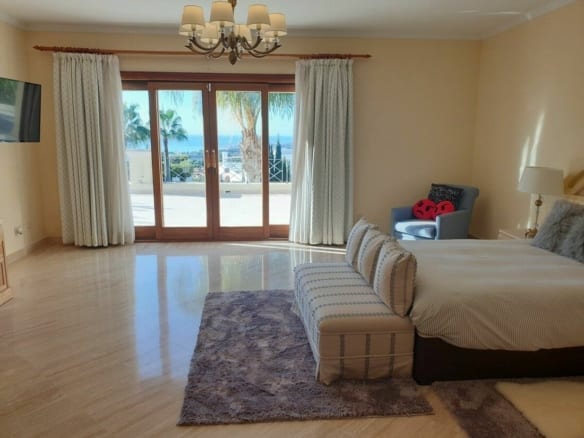 Reduced – Sierra Blanca 7bed villa with Sea views