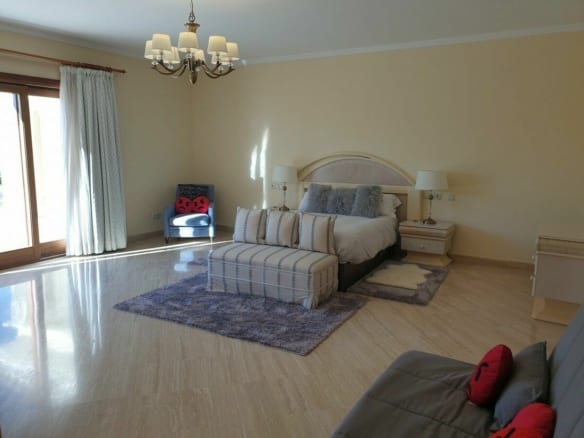 Reduced – Sierra Blanca 7bed villa with Sea views