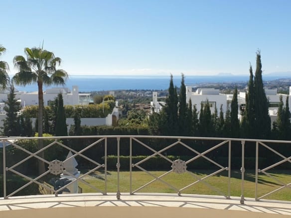 Reduced – Sierra Blanca 7bed villa with Sea views
