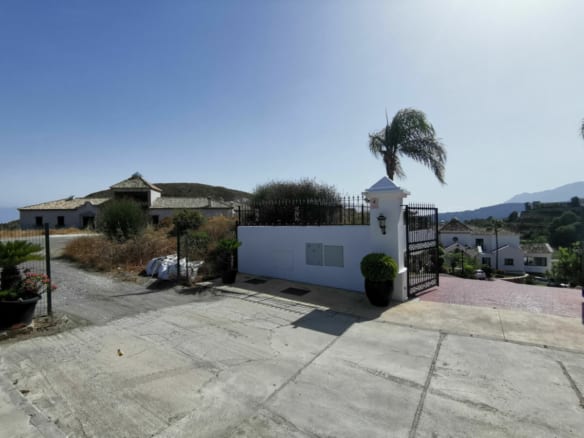  SOLD – Marbella Club Golf Resort – Hilltop Mansion