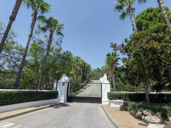  SOLD – Marbella Club Golf Resort – Hilltop Mansion