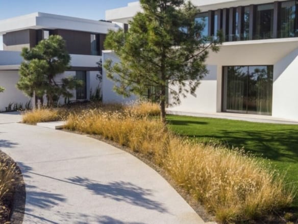 SOLD – Benahavis –  New Modern Quality Villas – Gated