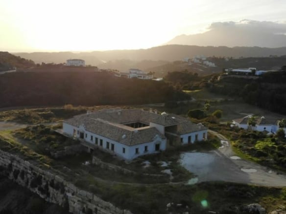  SOLD – Marbella Club Golf Resort – Hilltop Mansion