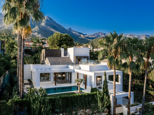 Sierra Blanca – Modern design villa – Key ready