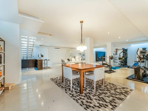 Golden Mile –  Modern villa – Sea views – Turnkey