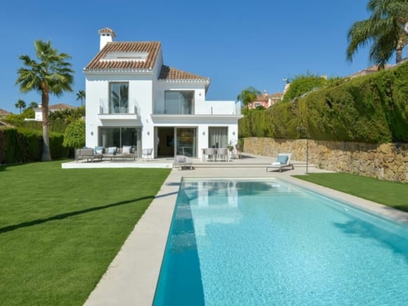 Nueva Andalucia 7 bedroom reformed villa for sale