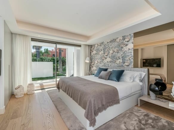 Sierra Blanca – Modern design villa – Key ready